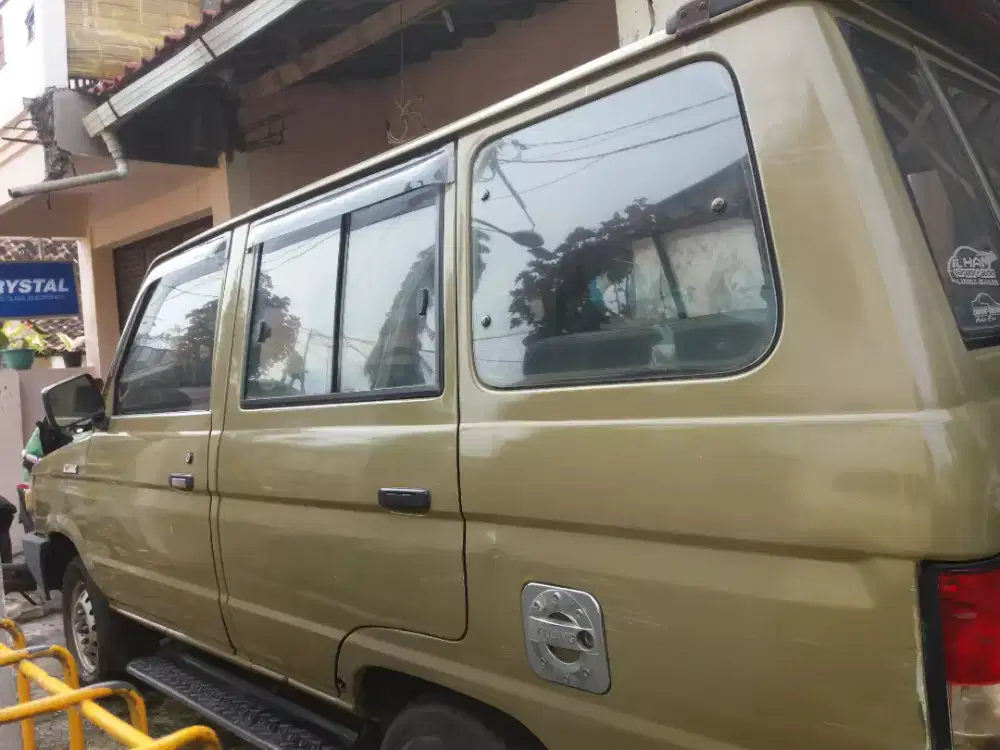 Kijang super KF 42 1996 Nasmoco