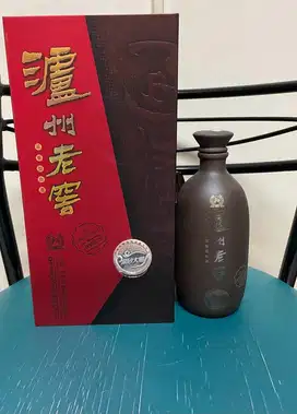 DUS DAN BOTOL BEKAS ARAK SEMBAHYANG