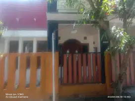 Di jual  rumah 2 lantai