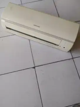 AC Samsung sesuai foto