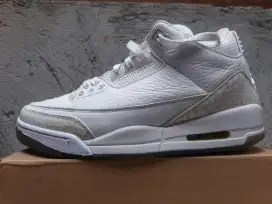 Sepatu Basket Jordan Retro