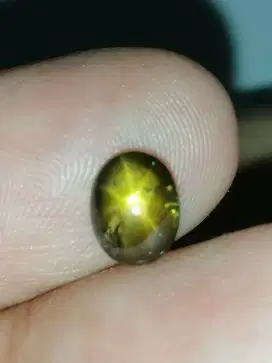 batu golden safir 12 star