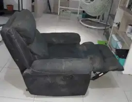 Reclining seat - warna hitam