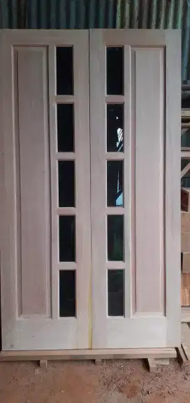 kusen kayu  Meranti