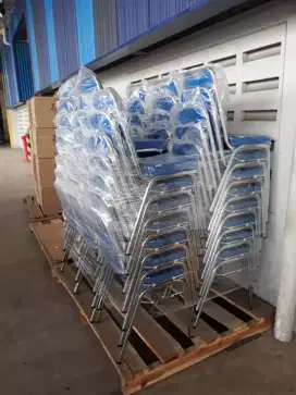 Kursi susun pesta