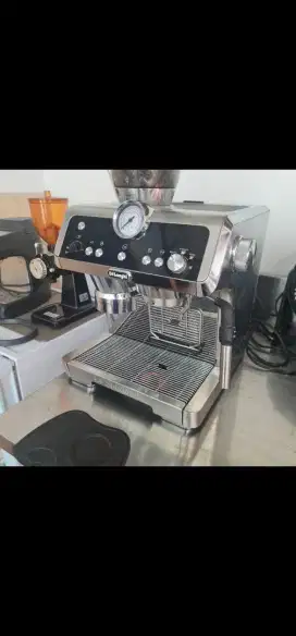 DELONGHI La Specialiata Espresso Machine