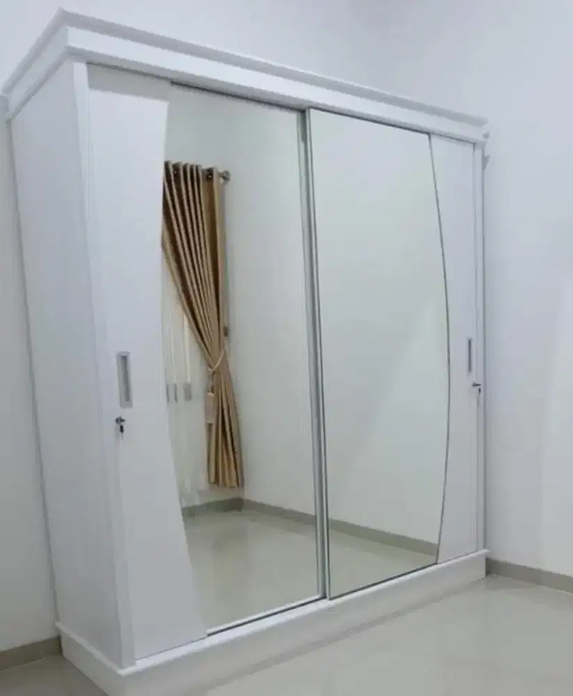 Lemari jati berkualitas