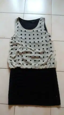 Dress modis wanita
