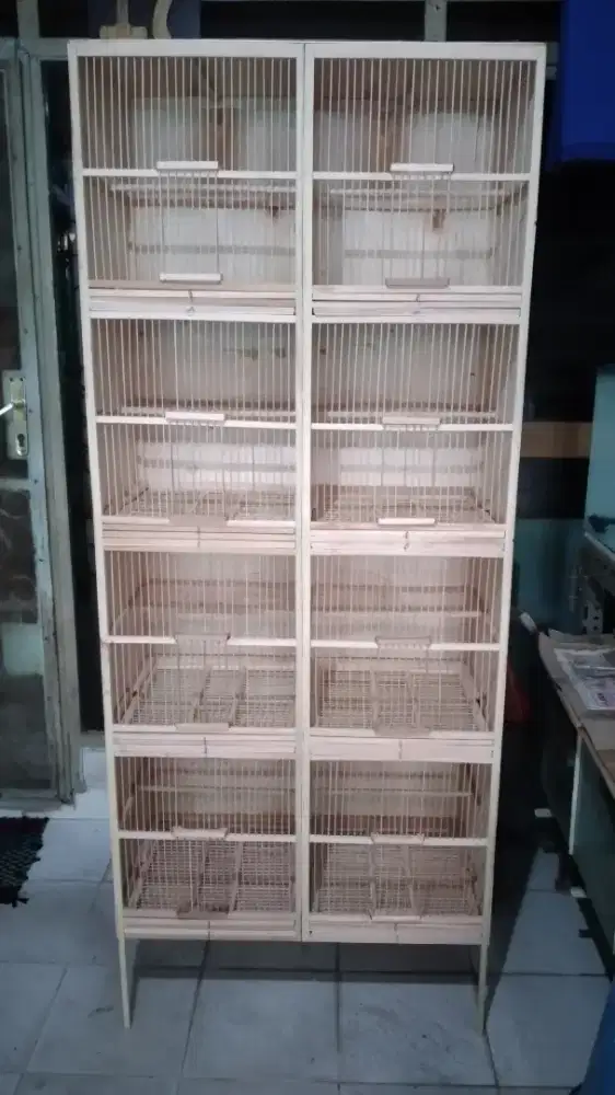 Sangkar/kandang ombyok susun tingkat