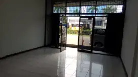 Pintu kaca sekat ruko