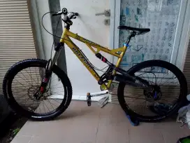 Polygon axion Downhill xc mulus murah frame only