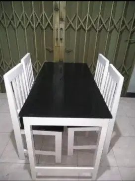Meja kursi makan