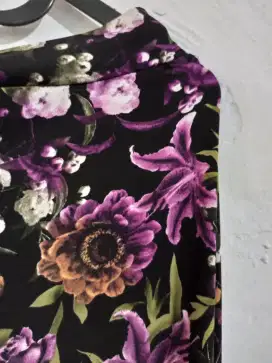 Rok hitam motif