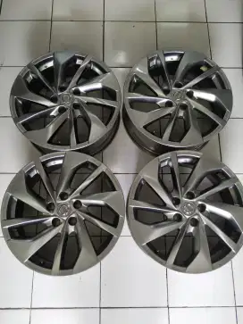 Velg R18 Orisinil Nissan New Xtrail Istimewa