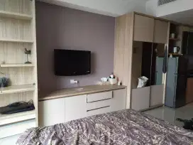 Lemari pakaian minimalis costum