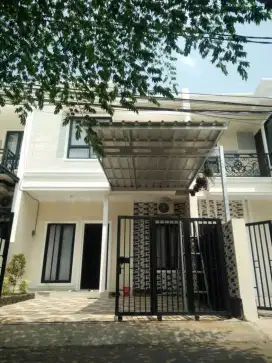 Kanopi rangka baja ringan