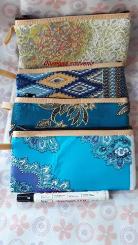 Souvenir dompet batik besar murah