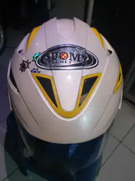 helm kyt murce lokasi mampang jaksel