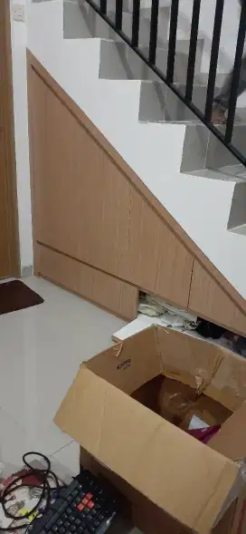 Kitchensett,lemari,bawah tangga,meja,partisi dll