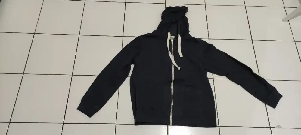 Jaket Sweater Hoodie Bershka Original No Minus