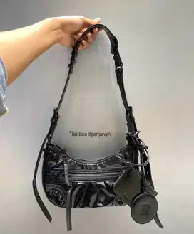 TAS ORIGINAL STEVE MADDEN