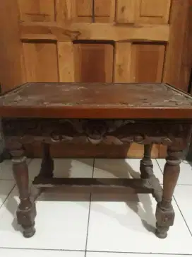 Meja kayu jati motif ukir