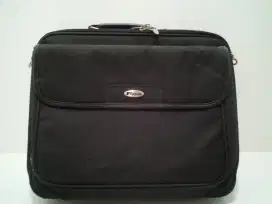 Tas Laptop Targus