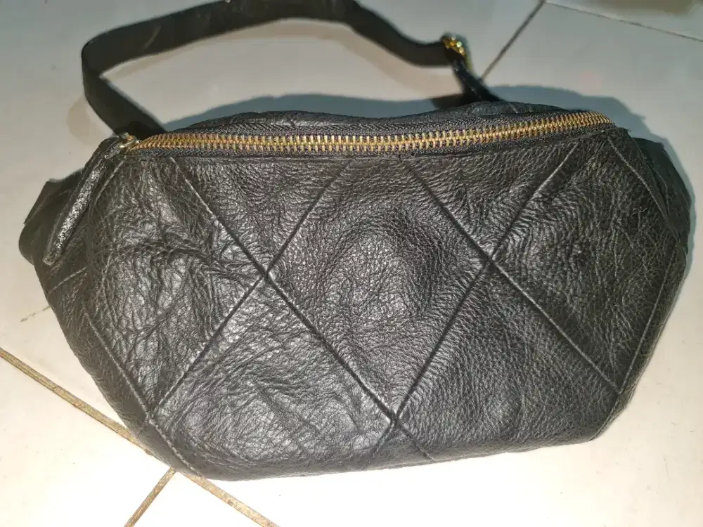 Tas Waistbag Hitam Kulit Asli Tebal Mantul