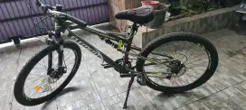 Sepeda MTB Merk Element montreol, suspender,cat mulus, keren banget