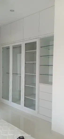Lemari pakaian custom murah