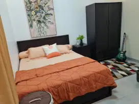 Kost Ekslusif 7 Kamar  Kapasitas Garasi Dalam 7 Mobil, CCTV, Security