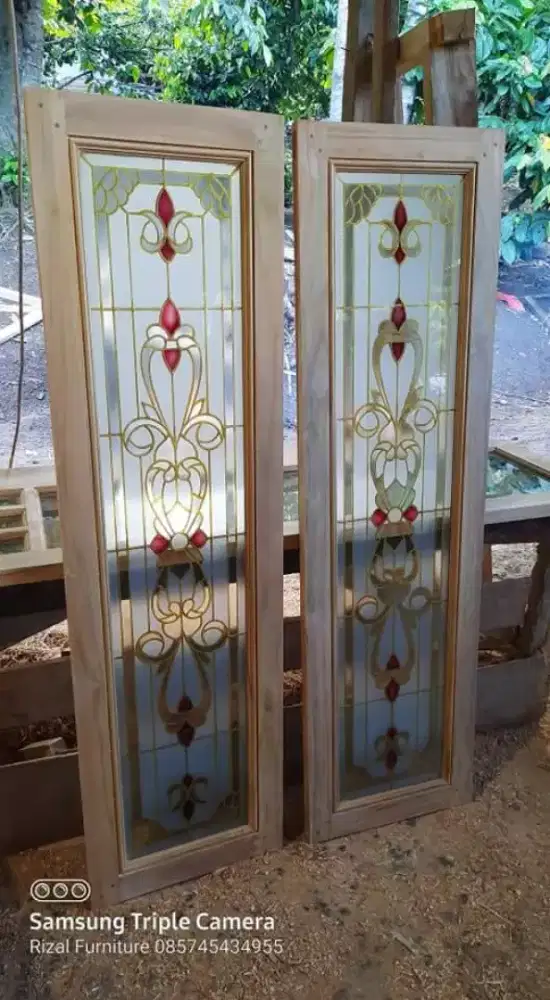 Jendela Kaca Kayu Jati Motif