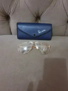 Like new .authentic kacamata rodenstock