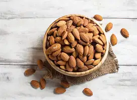 Whole Almond Kacang Utuh Kupas Makanan Ringan Snack Sehat Diet Enak