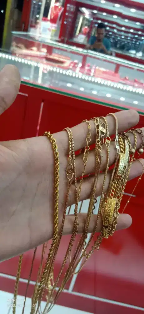 Terima emas dan berlian tanpa surat dengan harga tinggi