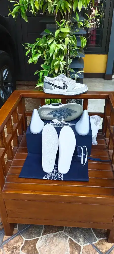 Sepatu Nike Dior Original Made In Italy Size 42 ( Limited Edition )