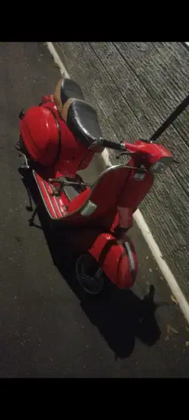 vespa piaggio p150e excLusive px 1996 siap pake 96
