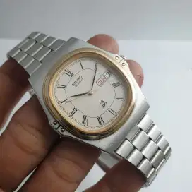 Seiko SQ100 roman Rare