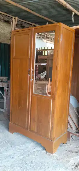 Reparasi dan plitur mebel