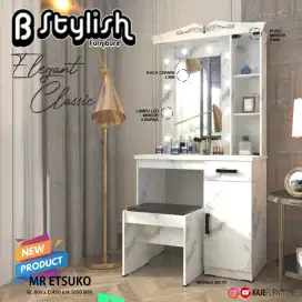 Meja rias stylish ada lampu