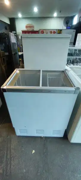 Chest Freezer Slide Glass GEA SD132P 132 Liter, 160 W, SECOND, Bandung