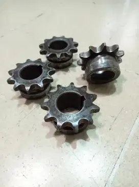 4 Gir Gear Sprocket Mesin Dinamo RS.50-11 Mata.