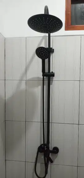 1 Set Shower Tiang Black Series+Kran Mixer/Kran Panas Dingin/Bathtube