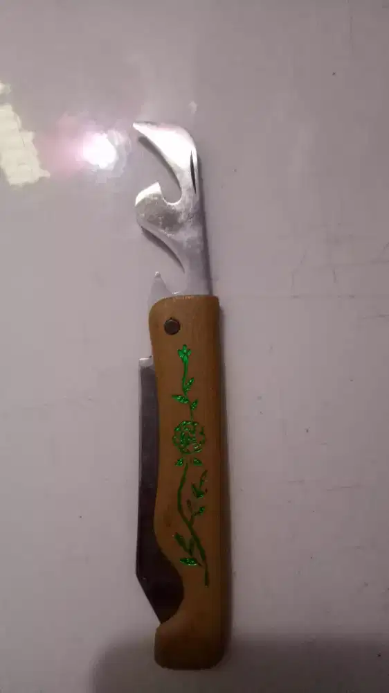 Pisau Lipat Multi fungsi