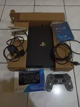 PLAYSTATION 4 PRO 1TB