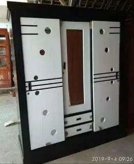 Almari lemari pakaian minimalis jati modern