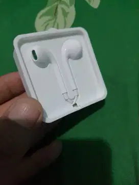 Headset oppo cabutan/bawaan oppo reno 6