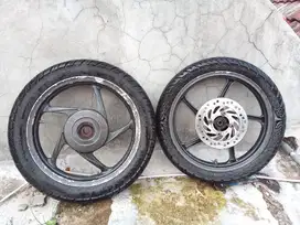 Pelek vario 125 tinggal pasang murmer