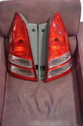 Headlamp Belakang Innova 2005