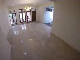 Rumah Tinggal Mewah Lantai Marmer Cluster Siap Huni Lokasi Strategis